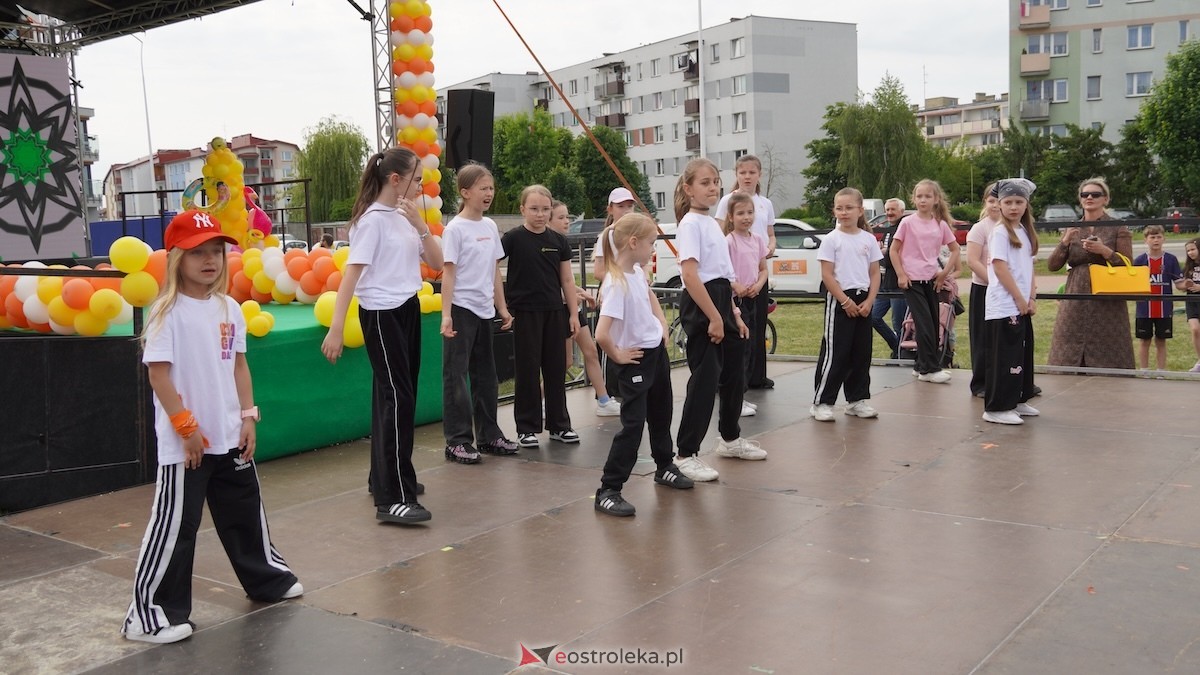 Bursztynowy Dzień Dziecka przy Galerii Bursztynowej w Ostrołęce [30.05.2026] - zdjęcie #77 - eOstroleka.pl