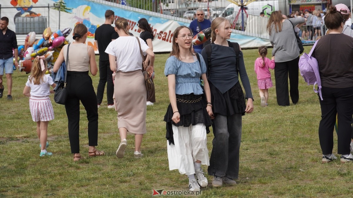 Bursztynowy Dzień Dziecka przy Galerii Bursztynowej w Ostrołęce [30.05.2026] - zdjęcie #68 - eOstroleka.pl