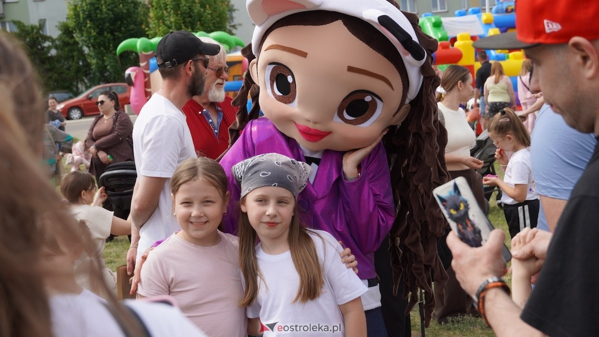 Bursztynowy Dzień Dziecka przy Galerii Bursztynowej w Ostrołęce [30.05.2026] - zdjęcie #66 - eOstroleka.pl