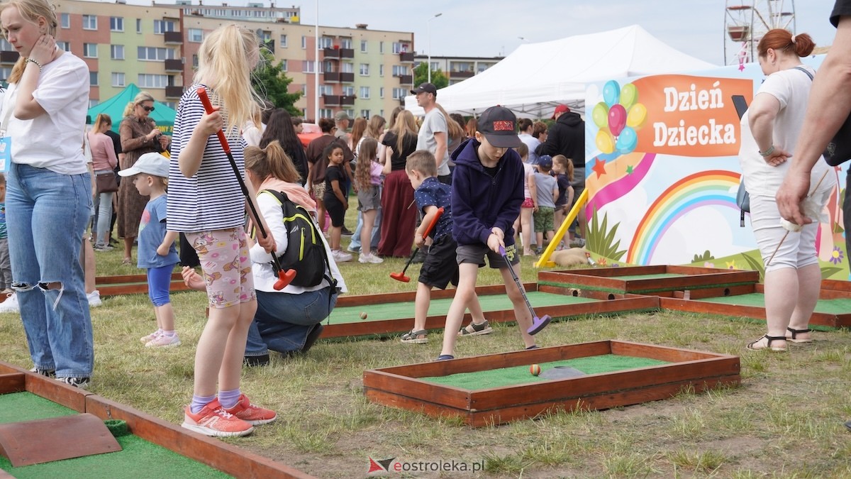Bursztynowy Dzień Dziecka przy Galerii Bursztynowej w Ostrołęce [30.05.2026] - zdjęcie #61 - eOstroleka.pl