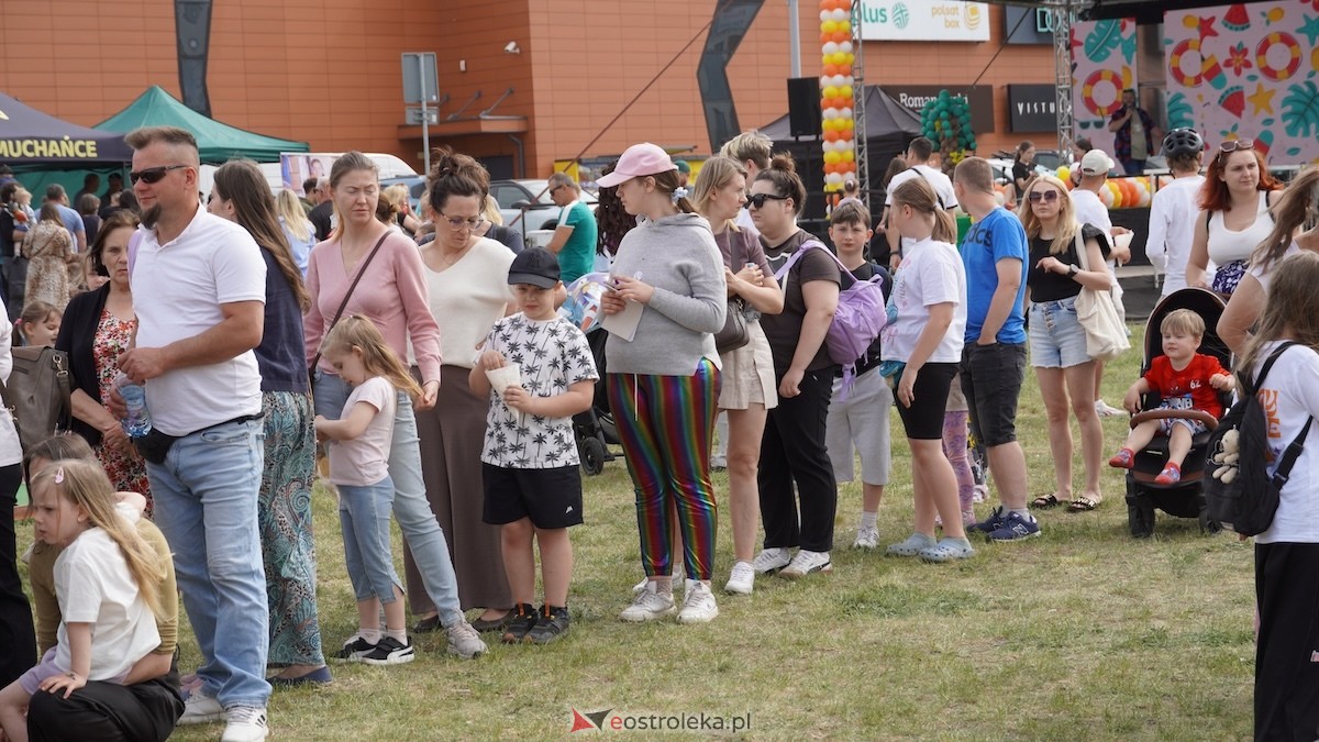Bursztynowy Dzień Dziecka przy Galerii Bursztynowej w Ostrołęce [30.05.2026] - zdjęcie #48 - eOstroleka.pl