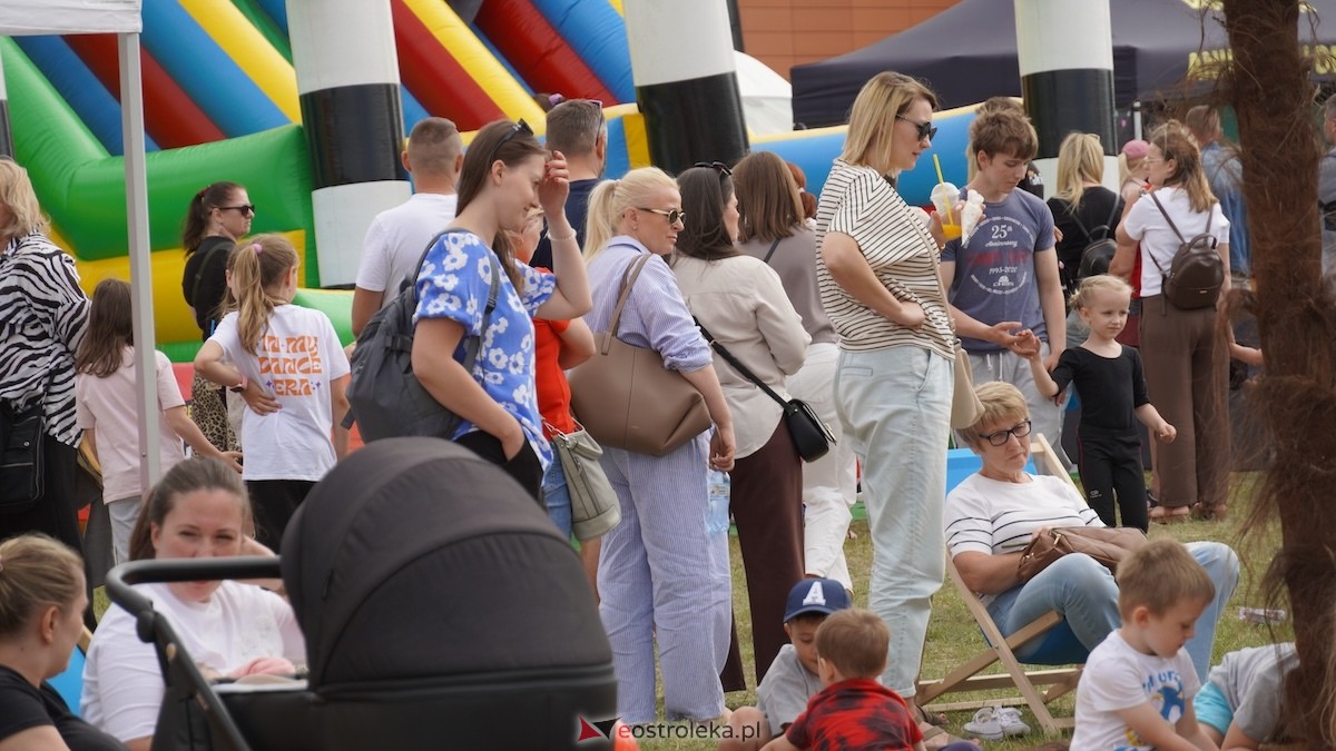 Bursztynowy Dzień Dziecka przy Galerii Bursztynowej w Ostrołęce [30.05.2026] - zdjęcie #25 - eOstroleka.pl