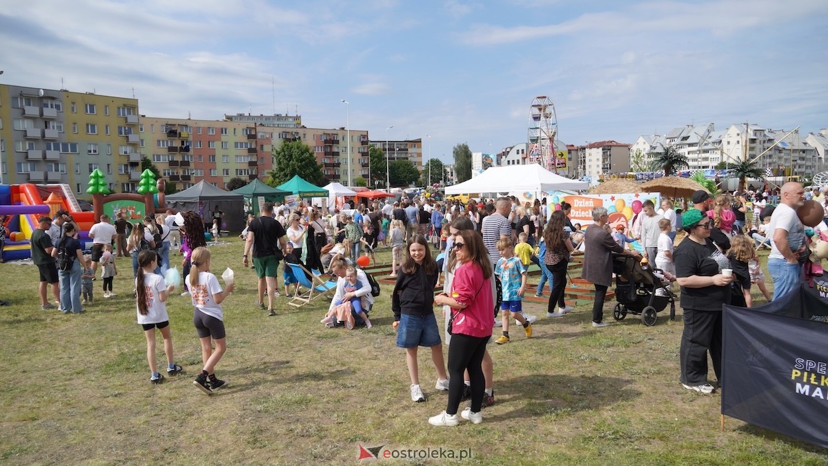 Bursztynowy Dzień Dziecka przy Galerii Bursztynowej w Ostrołęce [30.05.2026] - zdjęcie #17 - eOstroleka.pl
