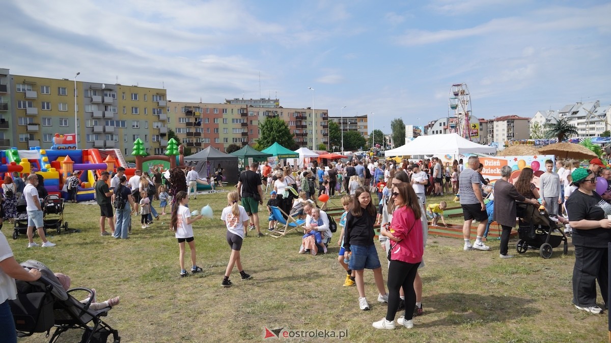Bursztynowy Dzień Dziecka przy Galerii Bursztynowej w Ostrołęce [30.05.2026] - zdjęcie #16 - eOstroleka.pl