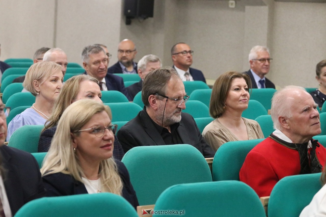 Jubileusz 40-lecia Ostrołęckiego Towarzystwa Naukowego [30.05.2026] - zdjęcie #24 - eOstroleka.pl