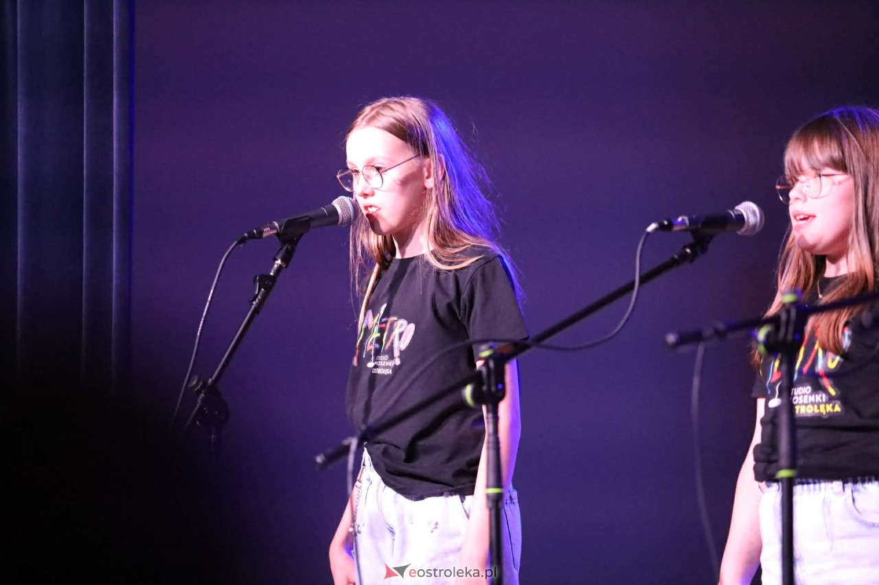 Koncert pełen uśmiechu - Studio Piosenki METRO [30.05.2026] - zdjęcie #24 - eOstroleka.pl