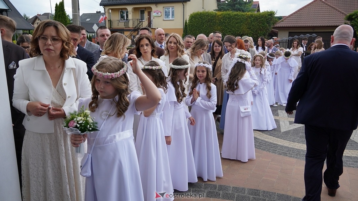 I Komunia Święta w kościele pw. Królowej Rodzin [31.05.2026] - zdjęcie #55 - eOstroleka.pl