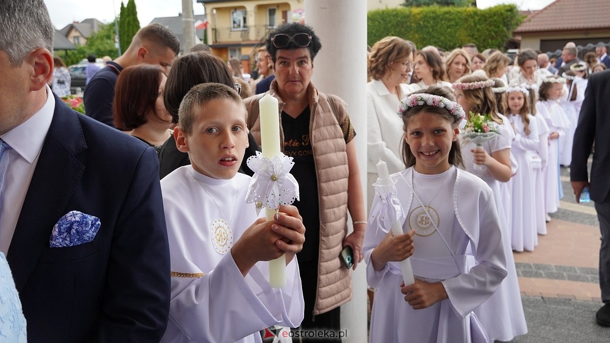 I Komunia Święta w kościele pw. Królowej Rodzin [31.05.2026] - zdjęcie #54 - eOstroleka.pl