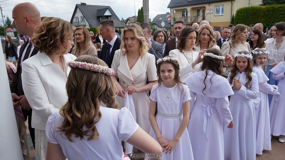 I Komunia Święta w kościele pw. Królowej Rodzin [31.05.2026] - zdjęcie #51 - eOstroleka.pl