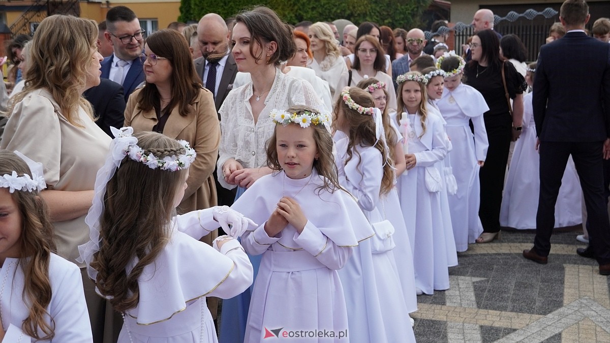 I Komunia Święta w kościele pw. Królowej Rodzin [31.05.2026] - zdjęcie #48 - eOstroleka.pl