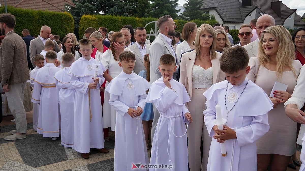 I Komunia Święta w kościele pw. Królowej Rodzin [31.05.2026] - zdjęcie #43 - eOstroleka.pl