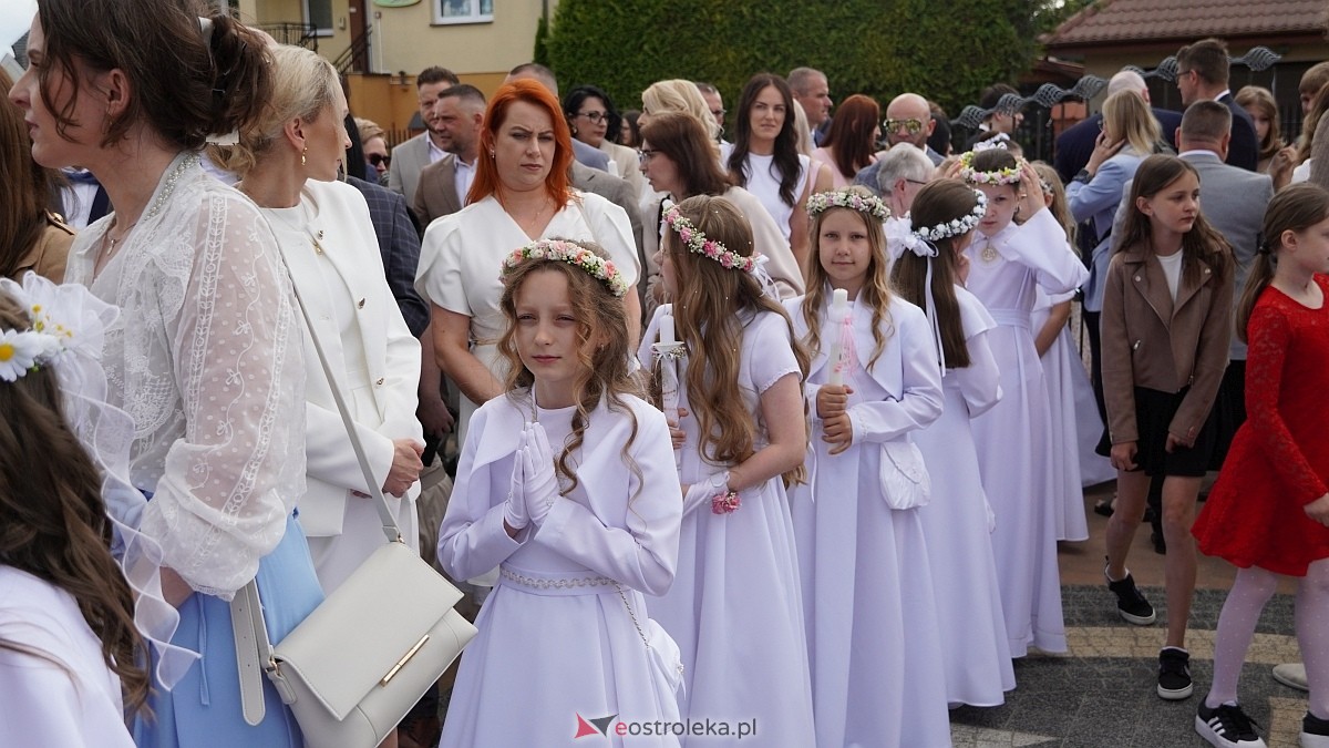 I Komunia Święta w kościele pw. Królowej Rodzin [31.05.2026] - zdjęcie #41 - eOstroleka.pl