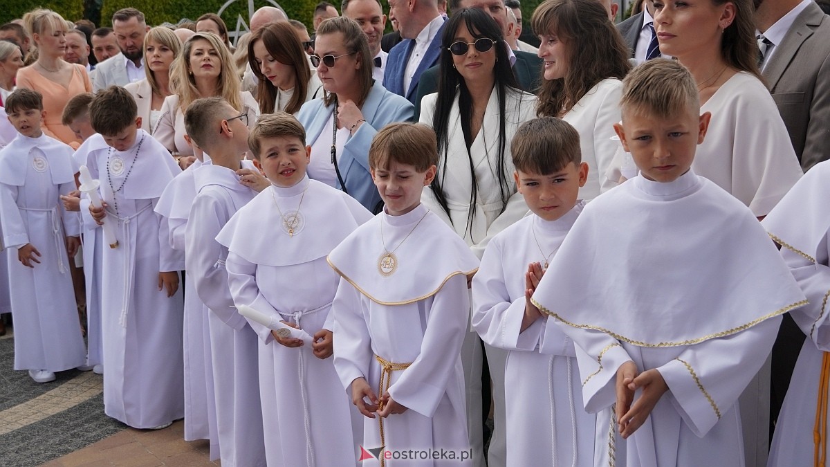 I Komunia Święta w kościele pw. Królowej Rodzin [31.05.2026] - zdjęcie #37 - eOstroleka.pl