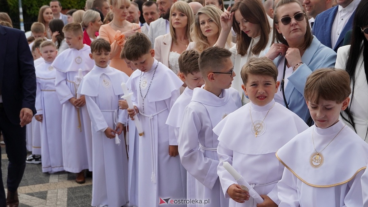 I Komunia Święta w kościele pw. Królowej Rodzin [31.05.2026] - zdjęcie #36 - eOstroleka.pl