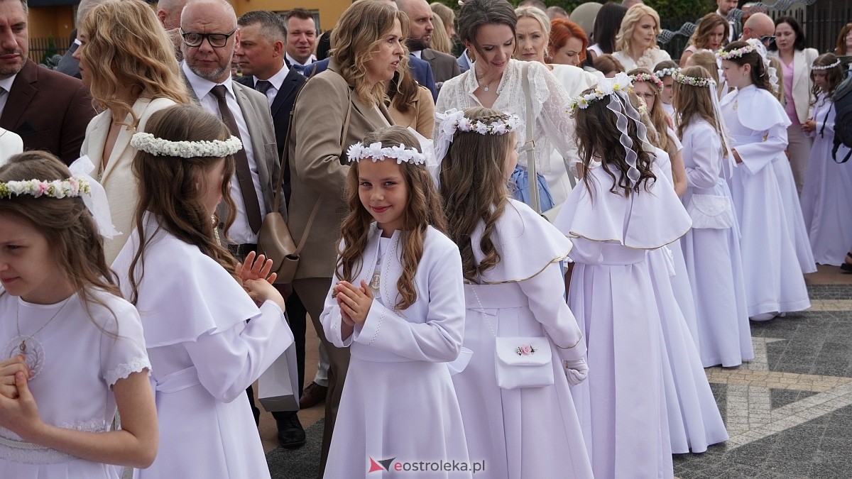 I Komunia Święta w kościele pw. Królowej Rodzin [31.05.2026] - zdjęcie #33 - eOstroleka.pl