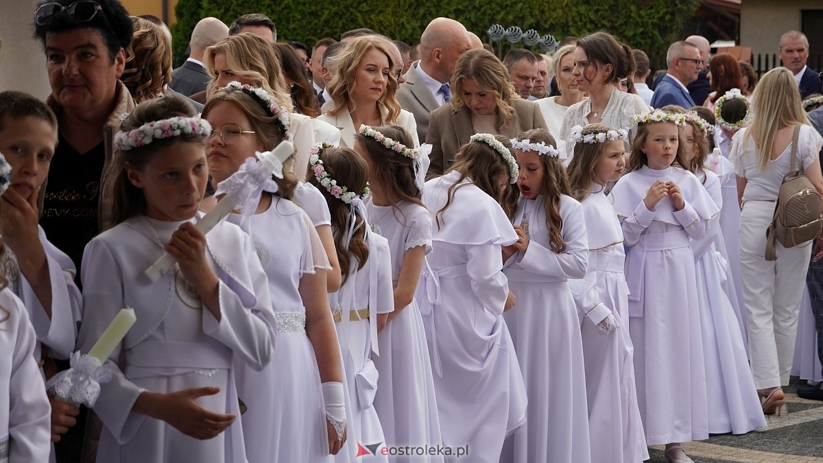 I Komunia Święta w kościele pw. Królowej Rodzin [31.05.2026] - zdjęcie #29 - eOstroleka.pl