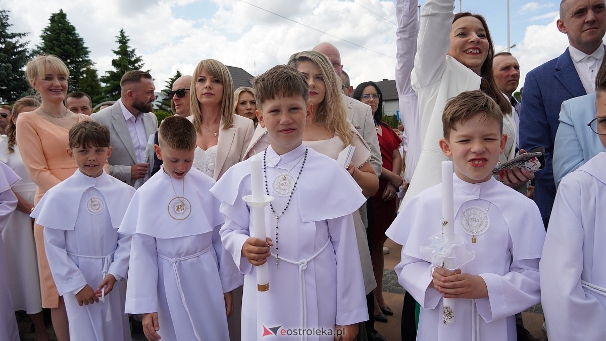 I Komunia Święta w kościele pw. Królowej Rodzin [31.05.2026] - zdjęcie #25 - eOstroleka.pl