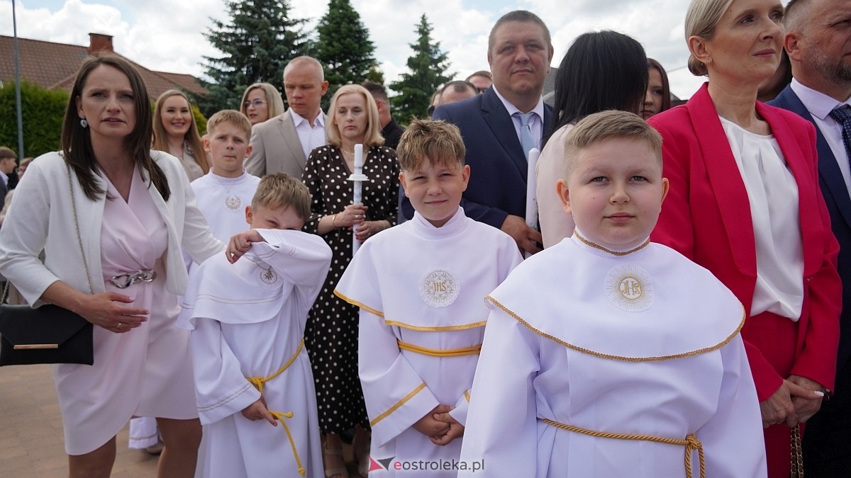 I Komunia Święta w kościele pw. Królowej Rodzin [31.05.2026] - zdjęcie #21 - eOstroleka.pl