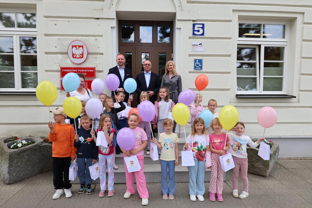 Wyjątkowy Dzień Dziecka w Starostwie Powiatowym w Ostrołęce [1.06.2026] - zdjęcie #43 - eOstroleka.pl