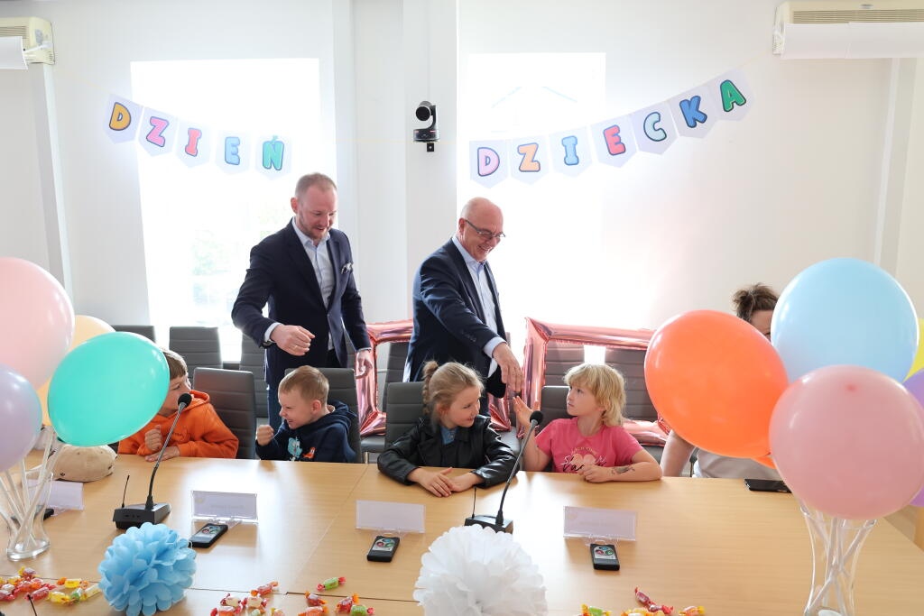 Wyjątkowy Dzień Dziecka w Starostwie Powiatowym w Ostrołęce [1.06.2026] - zdjęcie #39 - eOstroleka.pl