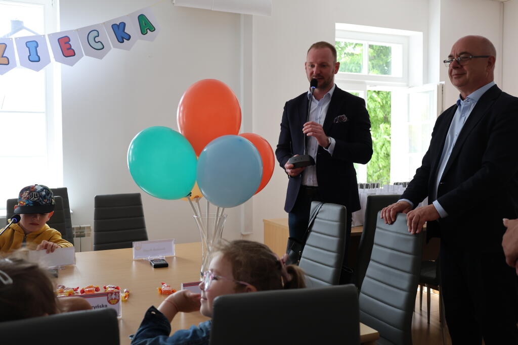 Wyjątkowy Dzień Dziecka w Starostwie Powiatowym w Ostrołęce [1.06.2026] - zdjęcie #6 - eOstroleka.pl