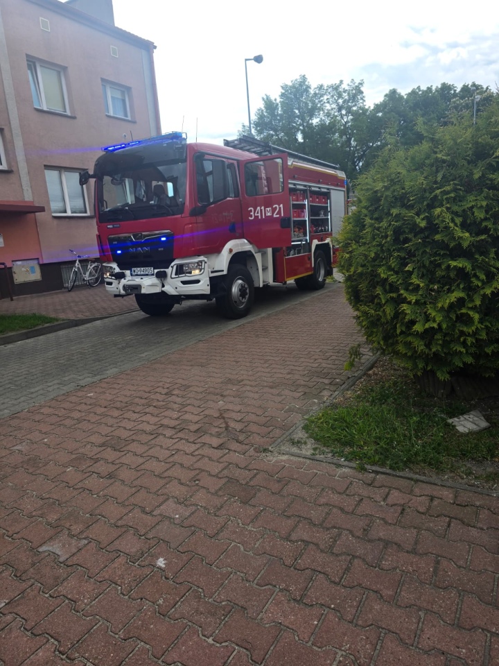 Alarm pożarowy na Placu Bema [31.05.2026] - zdjęcie #3 - eOstroleka.pl