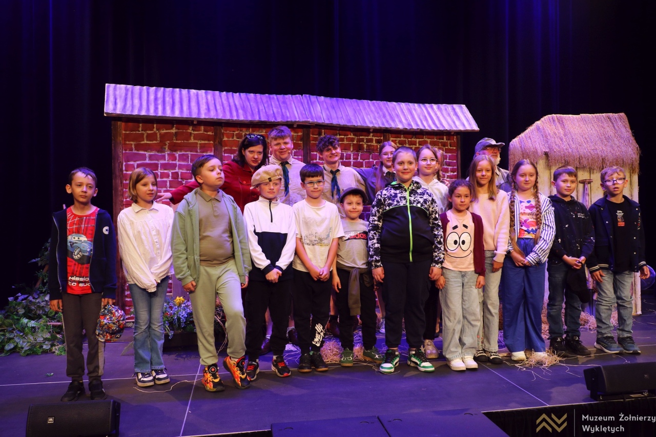 Musical Witek w Muzeum Żołnierzy Wyklętych w Ostrołęce [01.06.2026] - zdjęcie #44 - eOstroleka.pl