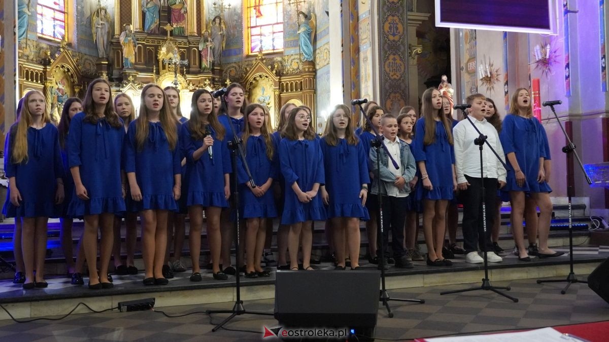 XXX Jubileuszowy Festiwal Piosenki Religijnej w Goworowie [02.06.2026] - zdjęcie #37 - eOstroleka.pl