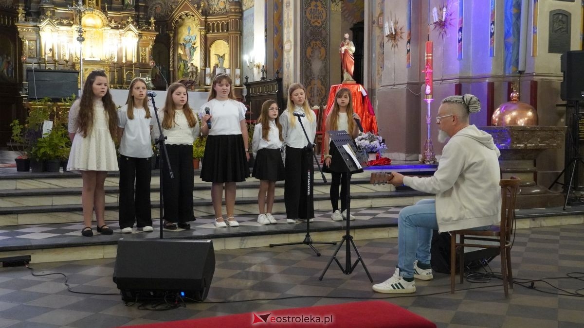 XXX Jubileuszowy Festiwal Piosenki Religijnej w Goworowie [02.06.2026] - zdjęcie #23 - eOstroleka.pl
