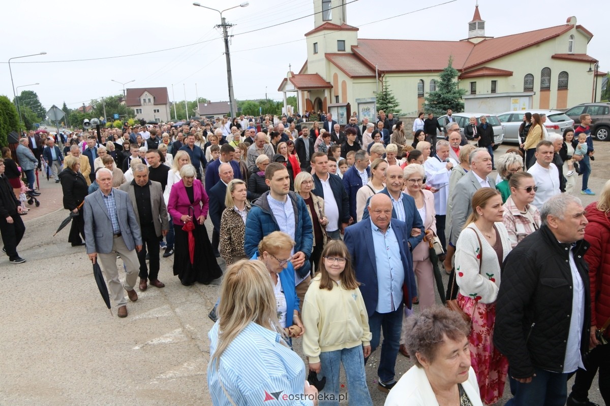 Procesja Bożego Ciała w parafii pw. NMP Królowej Rodzin [4.06.2026] - zdjęcie #18 - eOstroleka.pl