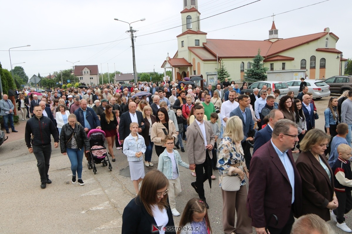 Procesja Bożego Ciała w parafii pw. NMP Królowej Rodzin [4.06.2026] - zdjęcie #7 - eOstroleka.pl