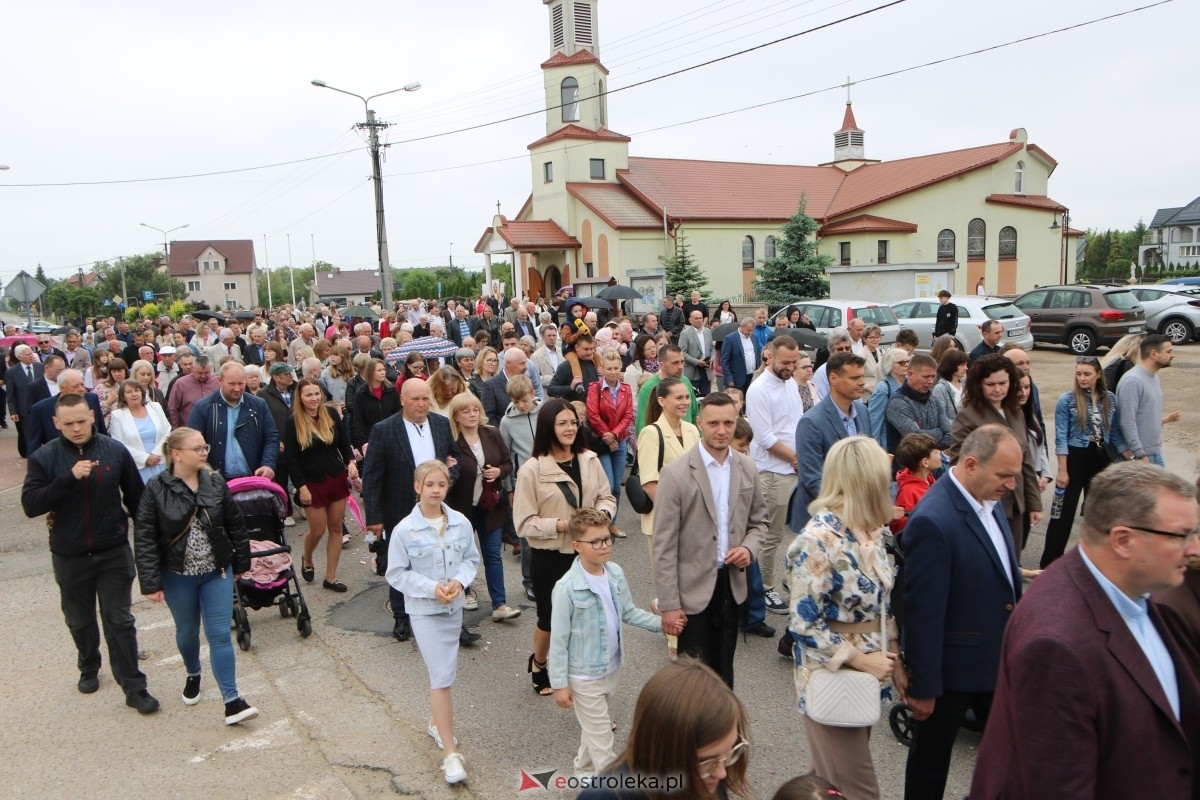 Procesja Bożego Ciała w parafii pw. NMP Królowej Rodzin [4.06.2026] - zdjęcie #6 - eOstroleka.pl