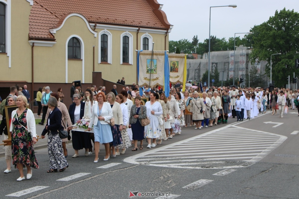 Uroczysta procesja Bożego Ciała w parafii pw. św. Franciszka z Asyżu [4.06.2026] - zdjęcie #127 - eOstroleka.pl