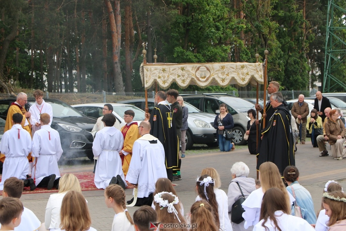 Uroczysta procesja Bożego Ciała w parafii pw. św. Franciszka z Asyżu [4.06.2026] - zdjęcie #61 - eOstroleka.pl