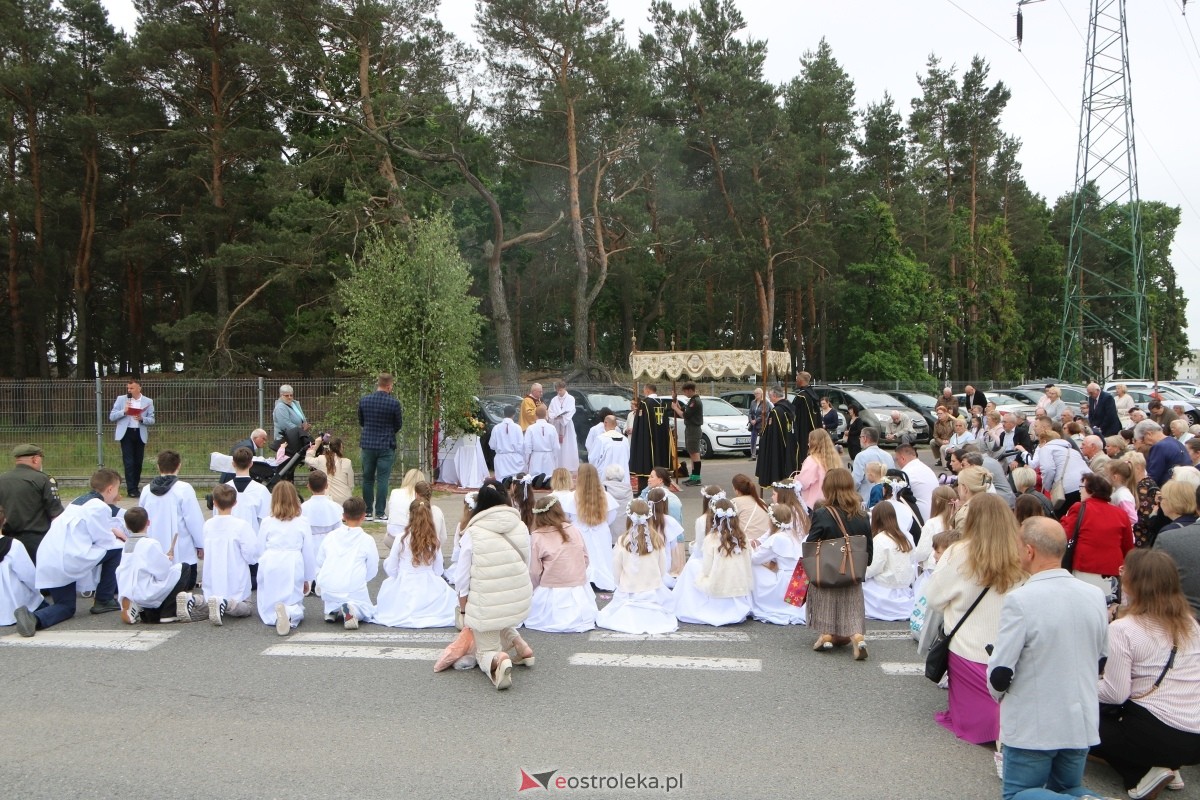 Uroczysta procesja Bożego Ciała w parafii pw. św. Franciszka z Asyżu [4.06.2026] - zdjęcie #56 - eOstroleka.pl