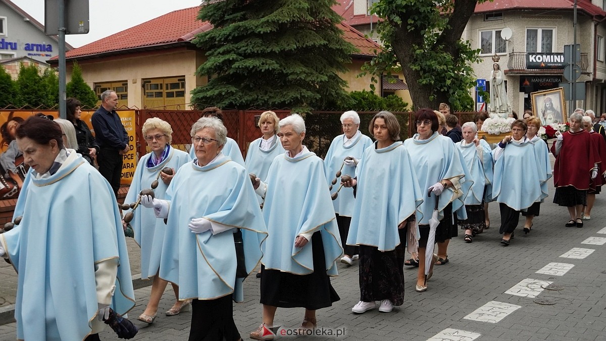 Procesja Bożego Ciała w sanktuarium pw. św. Antoniego Padewskiego w Ostrołęce [04.06.2026] - zdjęcie #149 - eOstroleka.pl