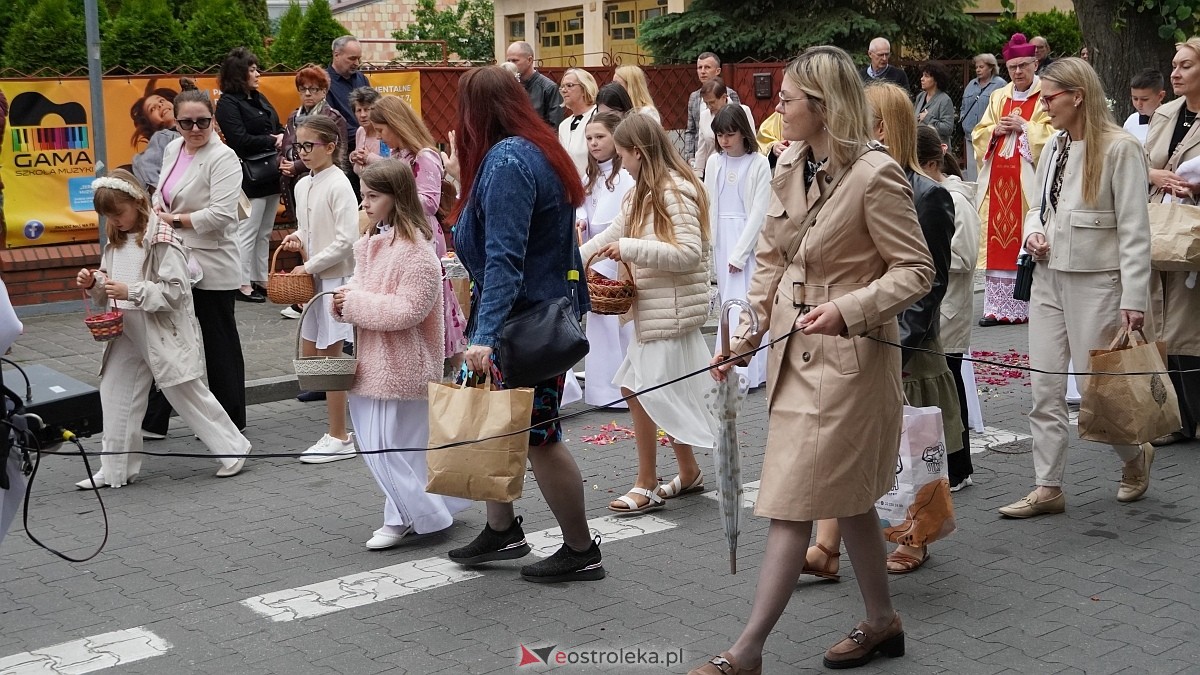 Procesja Bożego Ciała w sanktuarium pw. św. Antoniego Padewskiego w Ostrołęce [04.06.2026] - zdjęcie #136 - eOstroleka.pl