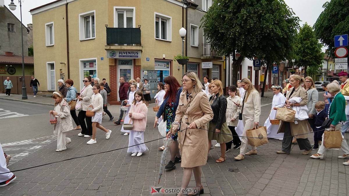 Procesja Bożego Ciała w sanktuarium pw. św. Antoniego Padewskiego w Ostrołęce [04.06.2026] - zdjęcie #126 - eOstroleka.pl