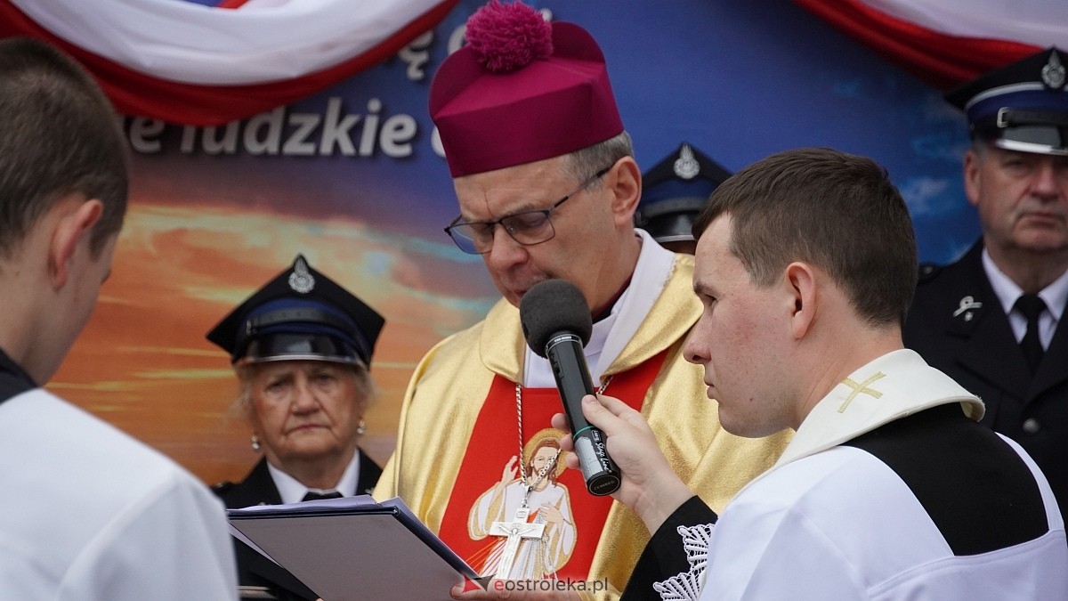 Procesja Bożego Ciała w sanktuarium pw. św. Antoniego Padewskiego w Ostrołęce [04.06.2026] - zdjęcie #75 - eOstroleka.pl