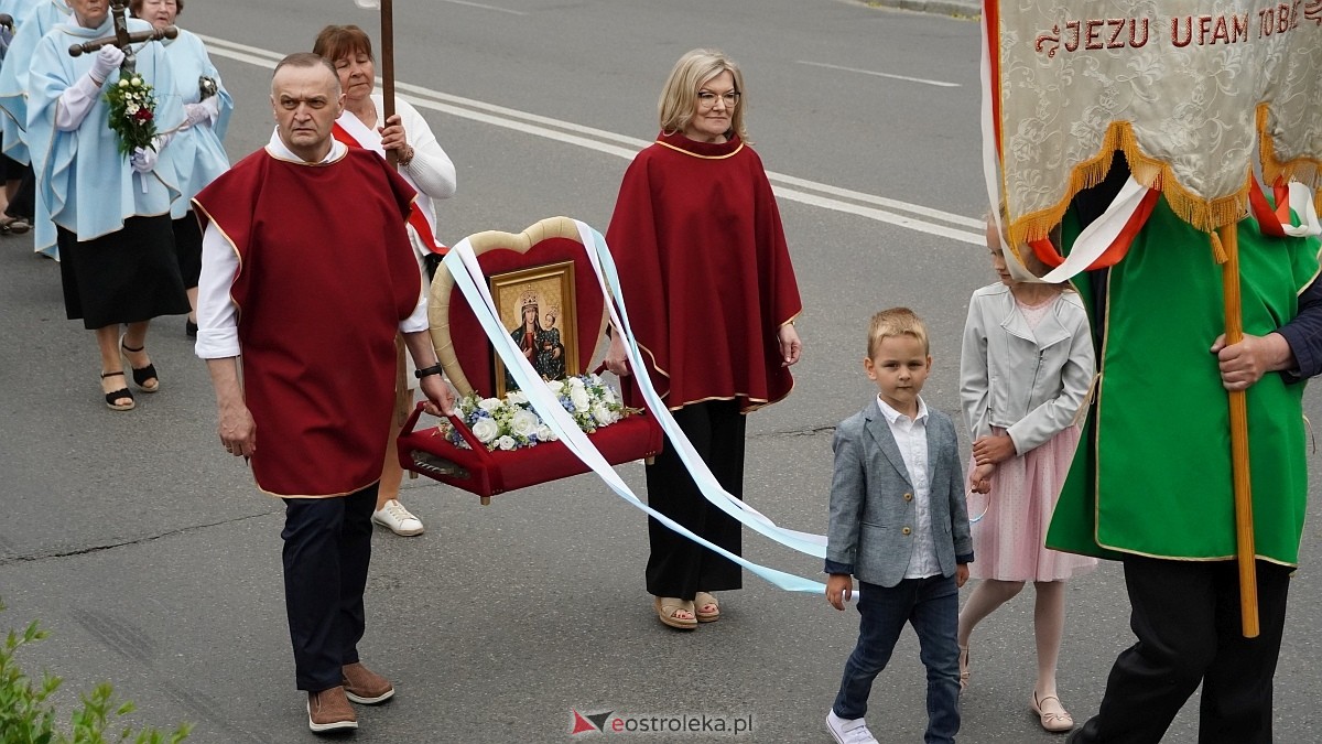 Procesja Bożego Ciała w sanktuarium pw. św. Antoniego Padewskiego w Ostrołęce [04.06.2026] - zdjęcie #64 - eOstroleka.pl