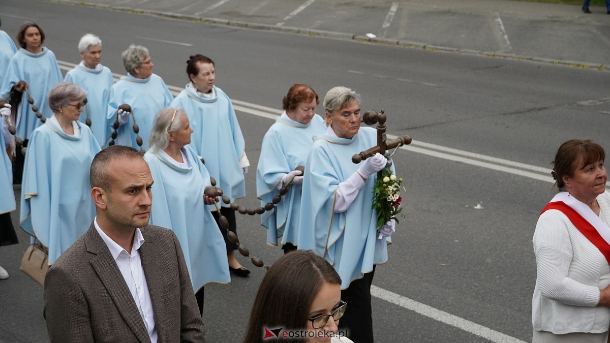 Procesja Bożego Ciała w sanktuarium pw. św. Antoniego Padewskiego w Ostrołęce [04.06.2026] - zdjęcie #62 - eOstroleka.pl