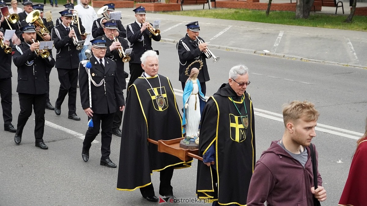 Procesja Bożego Ciała w sanktuarium pw. św. Antoniego Padewskiego w Ostrołęce [04.06.2026] - zdjęcie #58 - eOstroleka.pl