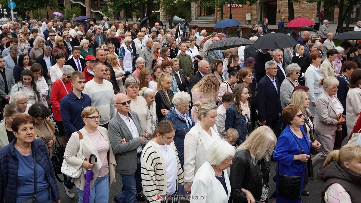 Procesja Bożego Ciała w sanktuarium pw. św. Antoniego Padewskiego w Ostrołęce [04.06.2026] - zdjęcie #26 - eOstroleka.pl
