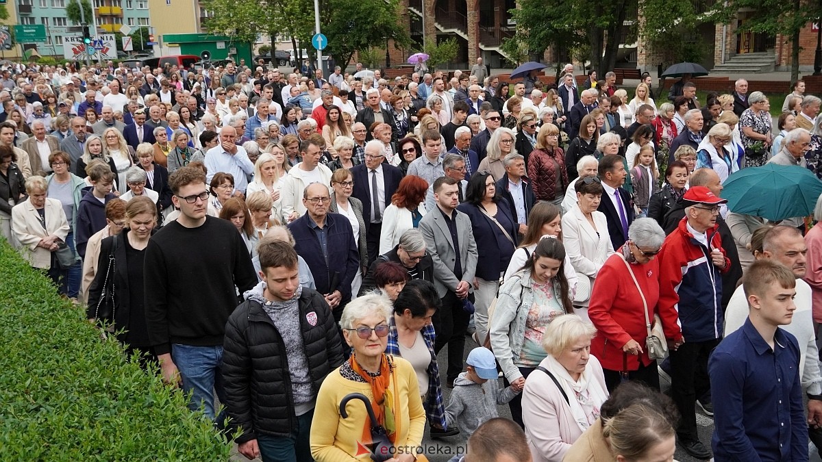 Procesja Bożego Ciała w sanktuarium pw. św. Antoniego Padewskiego w Ostrołęce [04.06.2026] - zdjęcie #24 - eOstroleka.pl