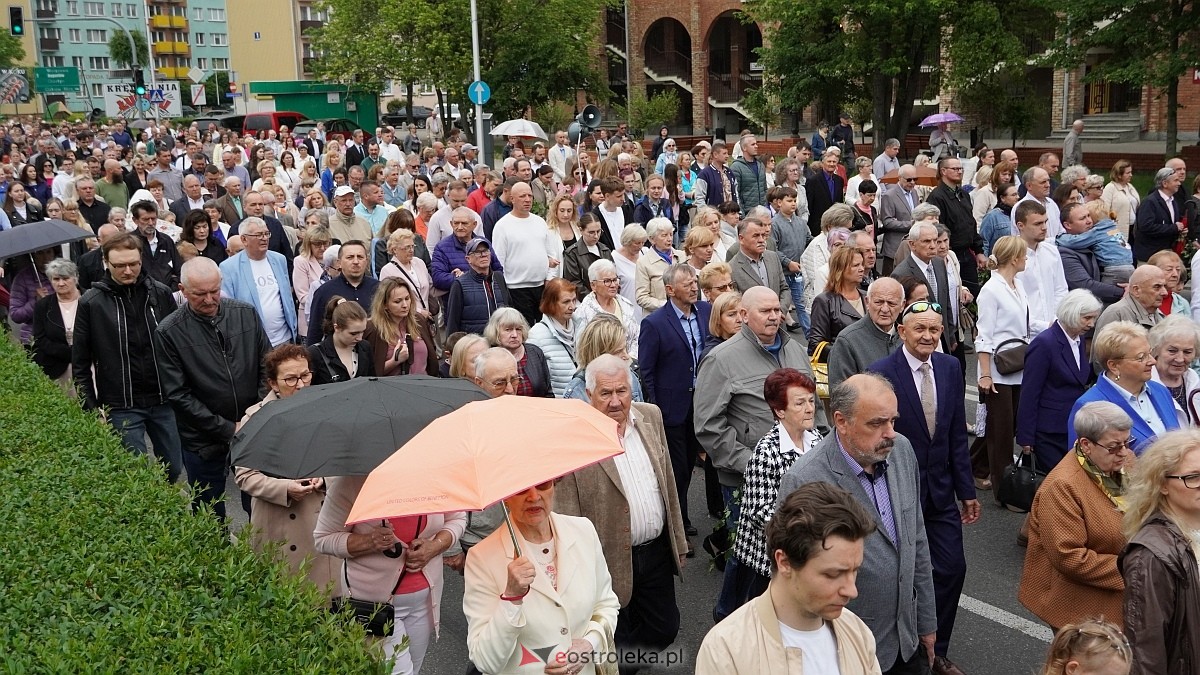 Procesja Bożego Ciała w sanktuarium pw. św. Antoniego Padewskiego w Ostrołęce [04.06.2026] - zdjęcie #8 - eOstroleka.pl