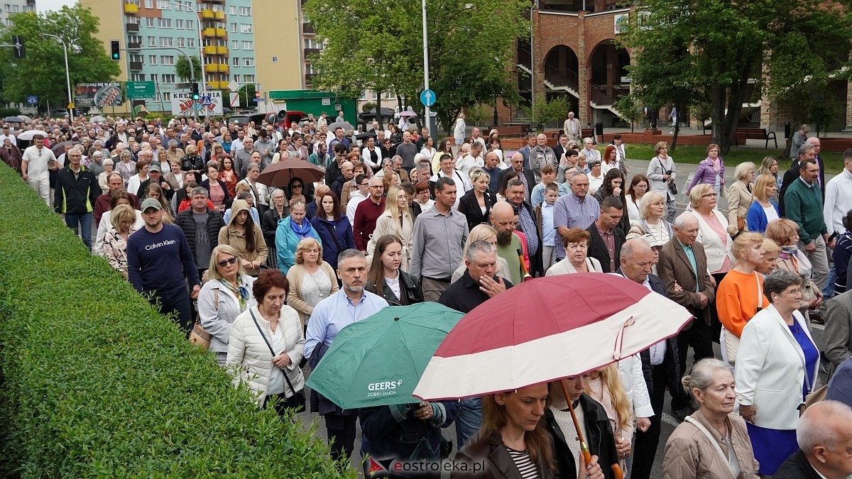 Procesja Bożego Ciała w sanktuarium pw. św. Antoniego Padewskiego w Ostrołęce [04.06.2026] - zdjęcie #29 - eOstroleka.pl