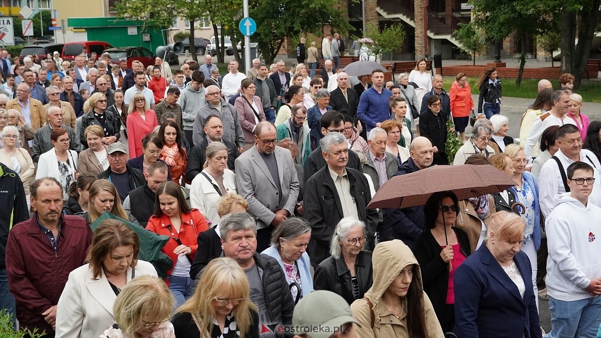 Procesja Bożego Ciała w sanktuarium pw. św. Antoniego Padewskiego w Ostrołęce [04.06.2026] - zdjęcie #21 - eOstroleka.pl