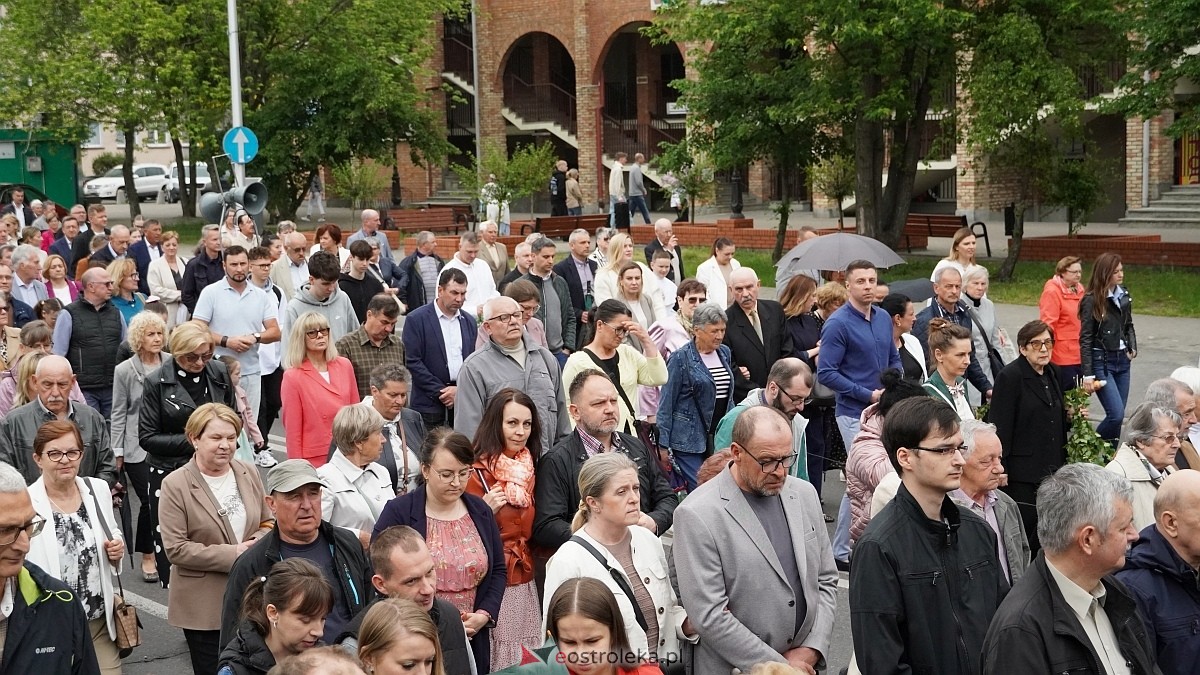 Procesja Bożego Ciała w sanktuarium pw. św. Antoniego Padewskiego w Ostrołęce [04.06.2026] - zdjęcie #17 - eOstroleka.pl