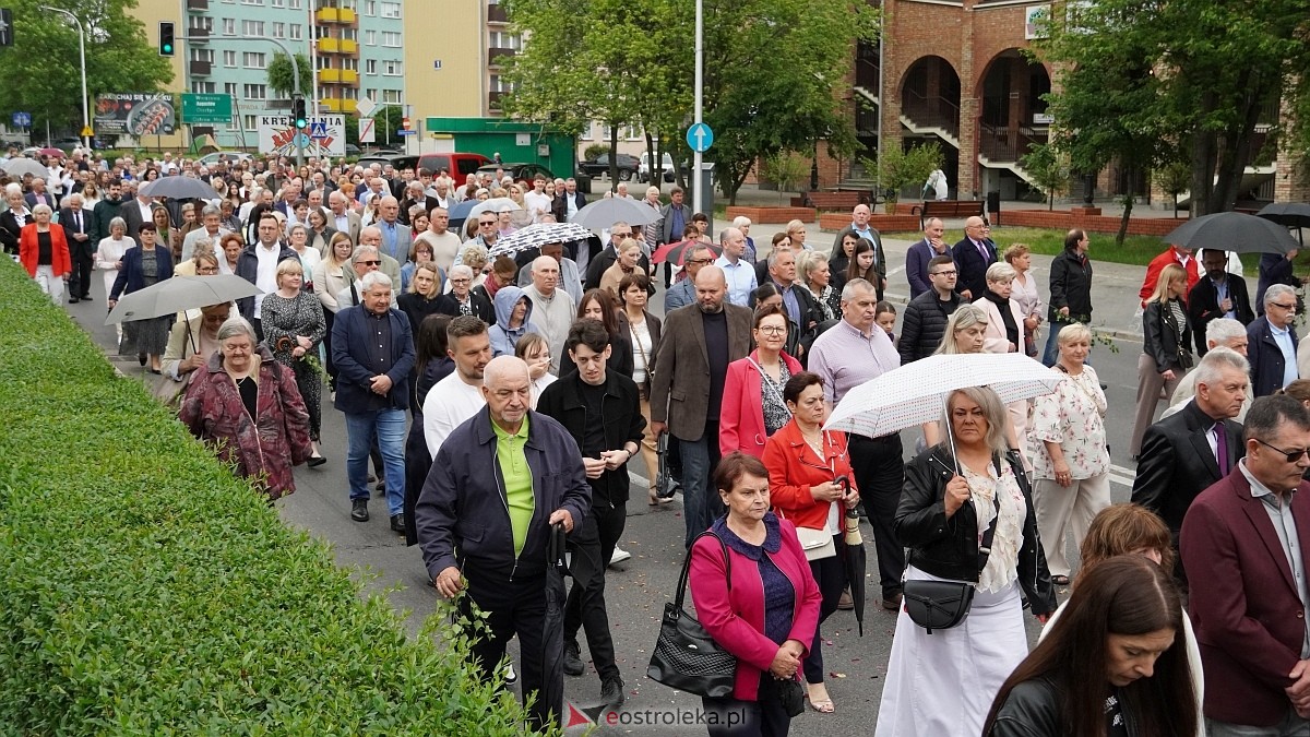 Procesja Bożego Ciała w sanktuarium pw. św. Antoniego Padewskiego w Ostrołęce [04.06.2026] - zdjęcie #2 - eOstroleka.pl