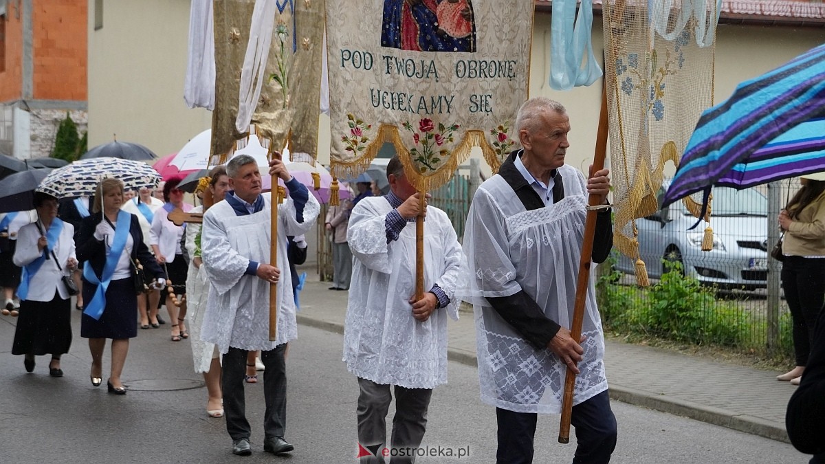 Procesja Bożego Ciała w kościele farnym [04.06.2026] - zdjęcie #107 - eOstroleka.pl